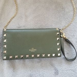 Authentic VALENTINO GARAVANI ROCKSTUD WALLET